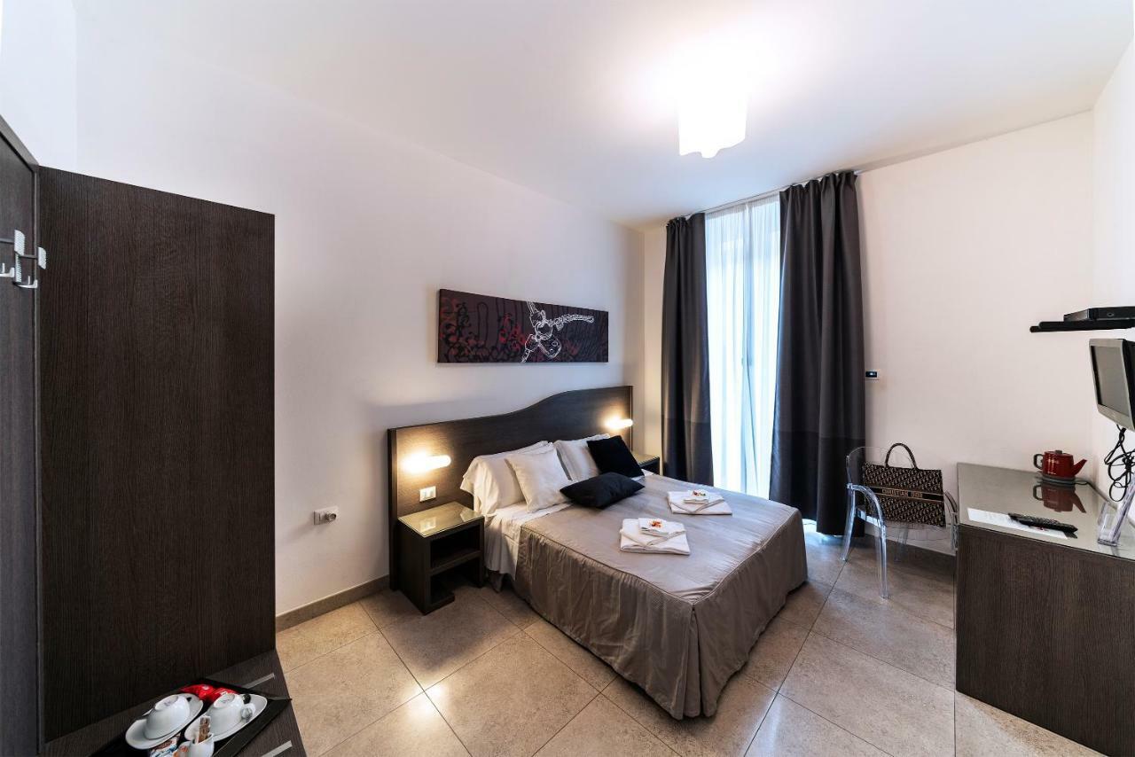 Urban Chic House 2.0 Hotel La Spezia Exterior photo